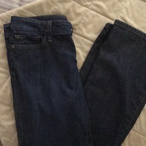 High Waist Joe’s Jeans- Don’t Pass These Up 💋